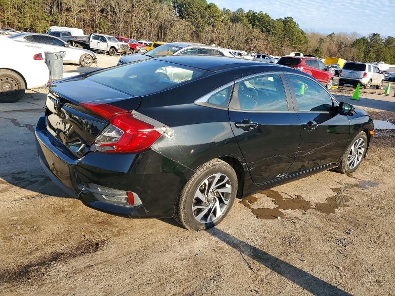 Photo 3 from auction – 2016 HONDA CIVIC with VIN 19XFC2F80GE044639