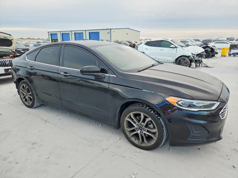 Photo 4 from auction – 2020 FORD FUSION SEL with VIN 3FA6P0CDXLR177623