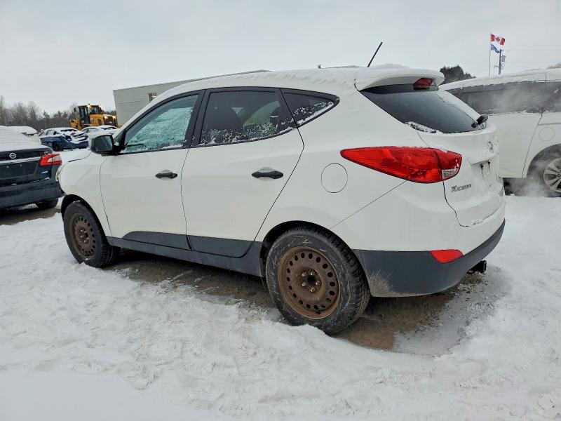Photo 2 from auction – 2015 HYUNDAI TUCSON with VIN KM8JT3AF5FU065732