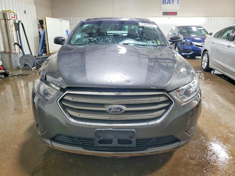 Photo 5 from auction – 2018 FORD TAURUS SEL with VIN 1FAHP2E83JG119278