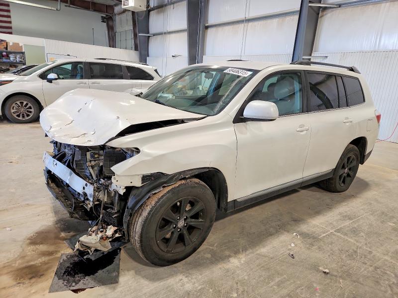 TOYOTA HIGHLANDER 2013 with VIN 5TDBK3EHXDS245037 - Photo from auction