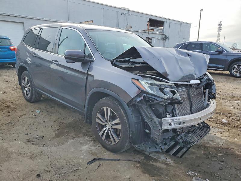 Photo 4 from auction – 2017 HONDA PILOT EX with VIN 5FNYF6H30HB093487