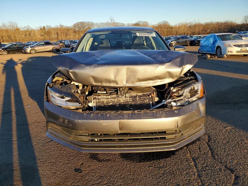 Photo 5 from auction – 2018 VOLKSWAGEN JETTA with VIN 3VWDB7AJ7JM263447