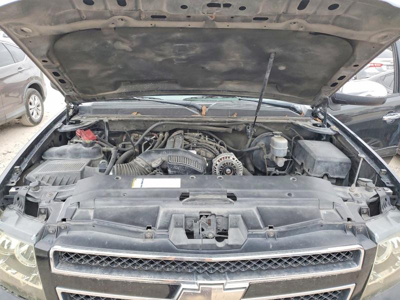 Photo 12 from auction – 2011 CHEVROLET SUBURBAN C with VIN 1GNSCJE08BR122514