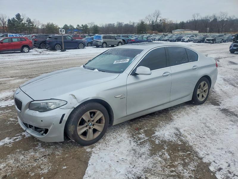 BMW 528 XI 2012 con VIN WBAXH5C51CDW02637 - Foto de la subasta