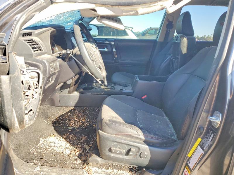 Photo 7 from auction – 2018 TOYOTA 4RUNNER SR with VIN JTEBU5JR8J5484961