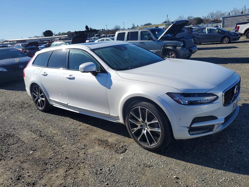 Photo 4 from auction – 2018 VOLVO V90 CROSS with VIN YV4A22NL0J1021386