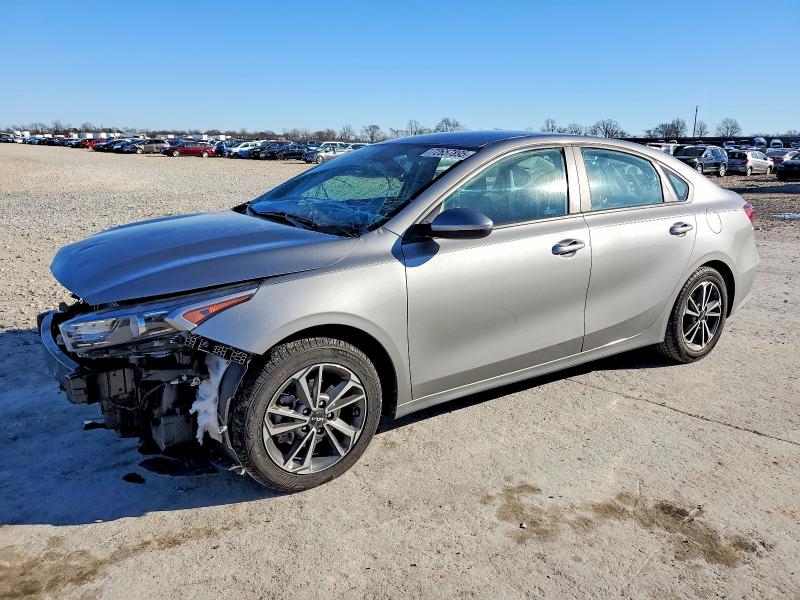 KIA FORTE 2022 with VIN 3KPF24AD9NE477862 - Photo from auction