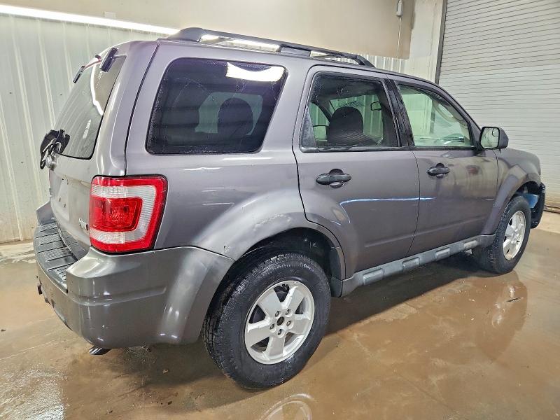 Photo 3 from auction – 2010 FORD ESCAPE with VIN 1FMCU0DG5AKA54646