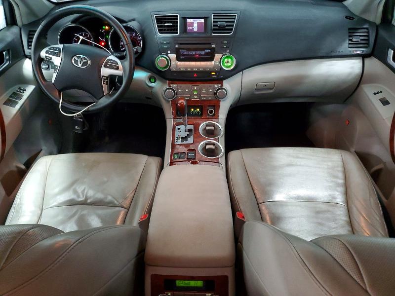 Photo 8 from auction – 2012 TOYOTA HIGHLANDER with VIN 5TDDK3EH3CS110473