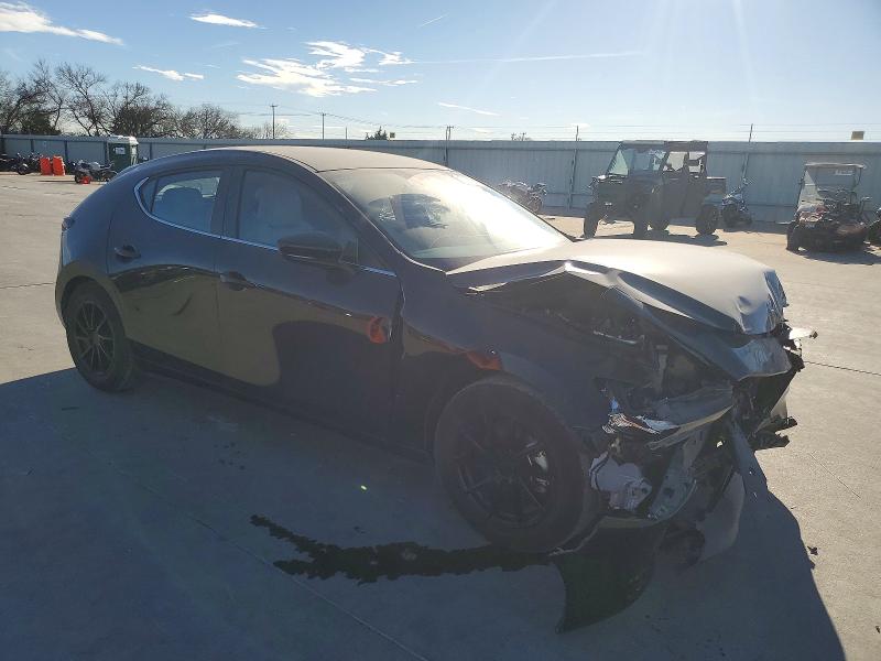 Photo 4 from auction – 2019 MAZDA 3 PREFERRE with VIN JM1BPAMM3K1146784