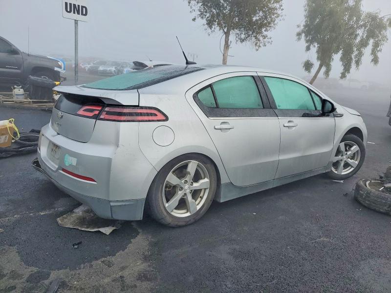 Photo 3 from auction – 2013 CHEVROLET VOLT with VIN 1G1RE6E45DU137899