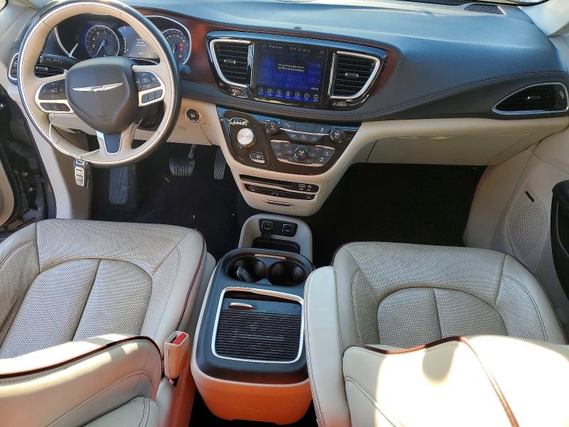 Photo 8 from auction – 2017 CHRYSLER PACIFICA L with VIN 2C4RC1GG3HR531489