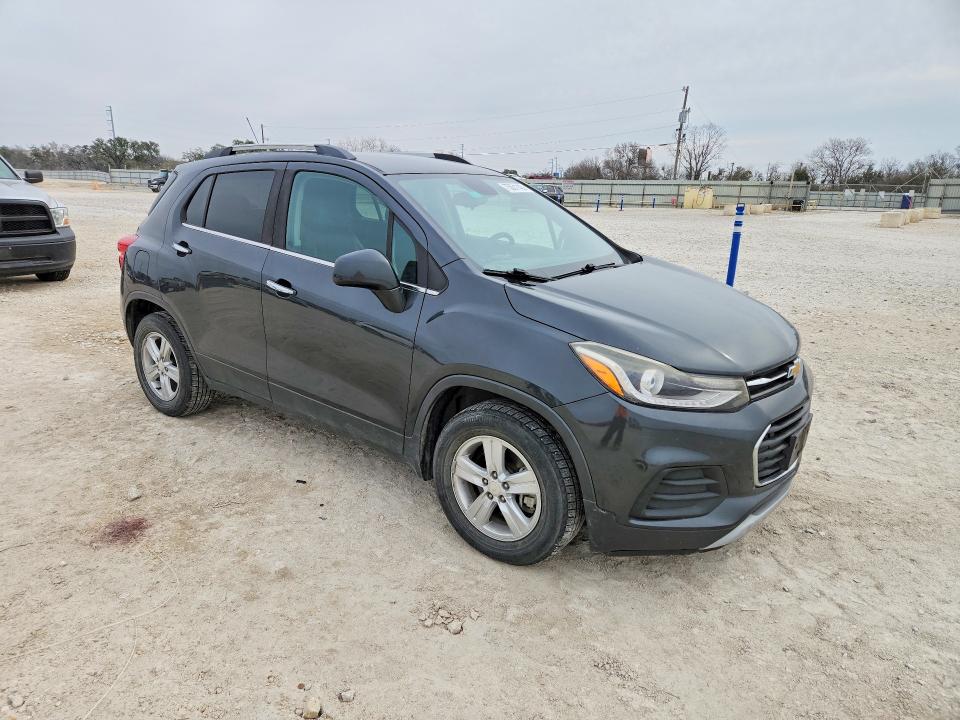 Photo 4 from auction – 2017 CHEVROLET TRAX 1LT with VIN 3GNCJLSB4HL233847