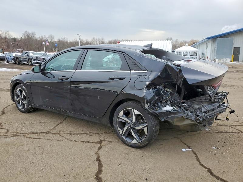 Photo 2 from auction – 2023 HYUNDAI ELANTRA with VIN 5NPLP4AG4PH117699