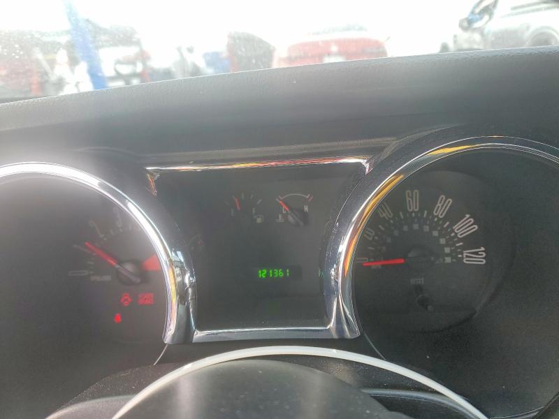 Photo 9 from auction – 2005 FORD MUSTANG with VIN 1ZVFT84N855204025
