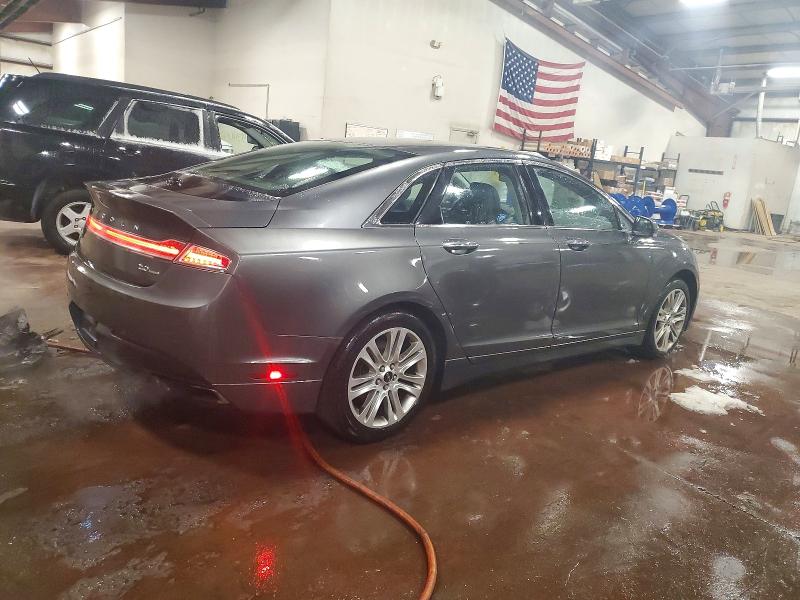Photo 3 from auction – 2016 LINCOLN MKZ with VIN 3LN6L2G96GR621489