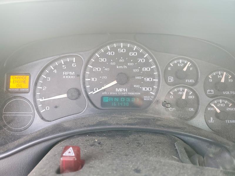 Photo 9 from auction – 2001 CHEVROLET SILVERADO with VIN 1GCEC14V61Z328559