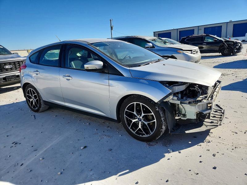 Photo 4 from auction – 2015 FORD FOCUS SE with VIN 1FADP3K23FL272746