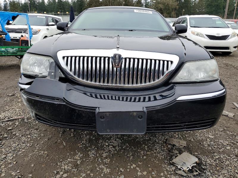 صورة رقم 5 من المزاد - 2011 LINCOLN TOWN CAR مع VIN 2LNBL8FV2BX756642