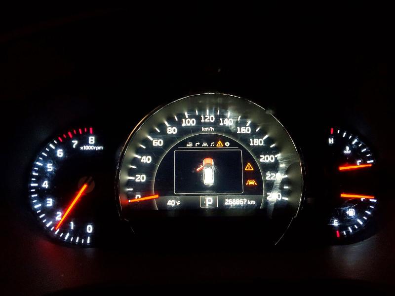 Photo 9 from auction – 2016 KIA SORENTO SX with VIN 5XYPKDA53GG025019
