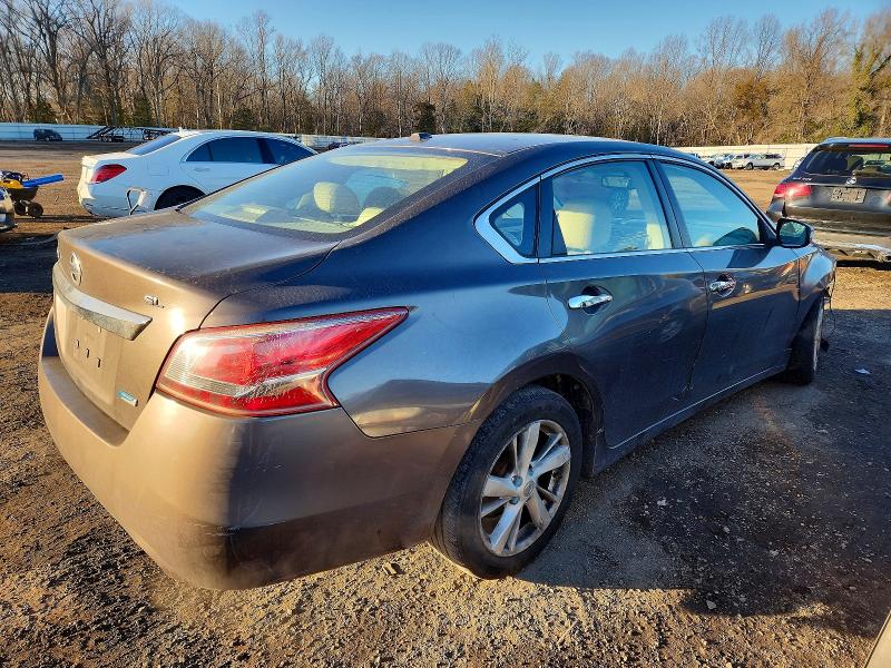 Photo 3 from auction – 2013 NISSAN ALTIMA with VIN 1N4AL3AP3DN474855
