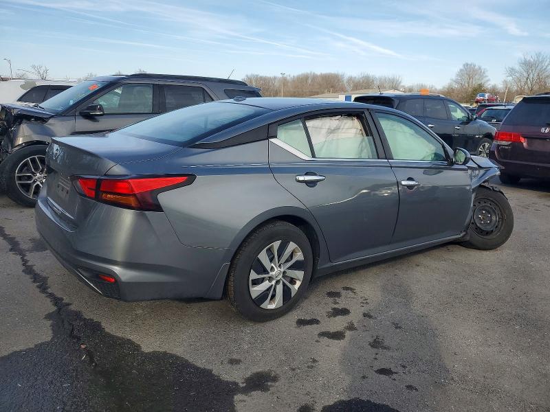 Photo 3 from auction – 2019 NISSAN ALTIMA with VIN 1N4BL4BV4KC237257