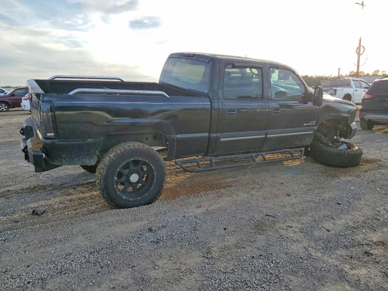 Photo 3 from auction – 2005 CHEVROLET SILVERADO with VIN 1GCHK23275F843526