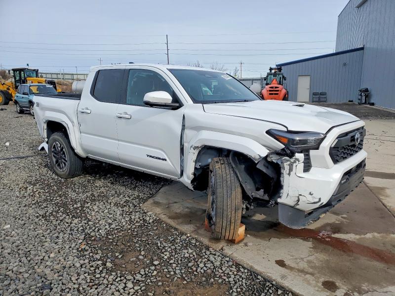 Photo 4 from auction – 2024 TOYOTA TACOMA with VIN 3TMLB5JN9RM033328