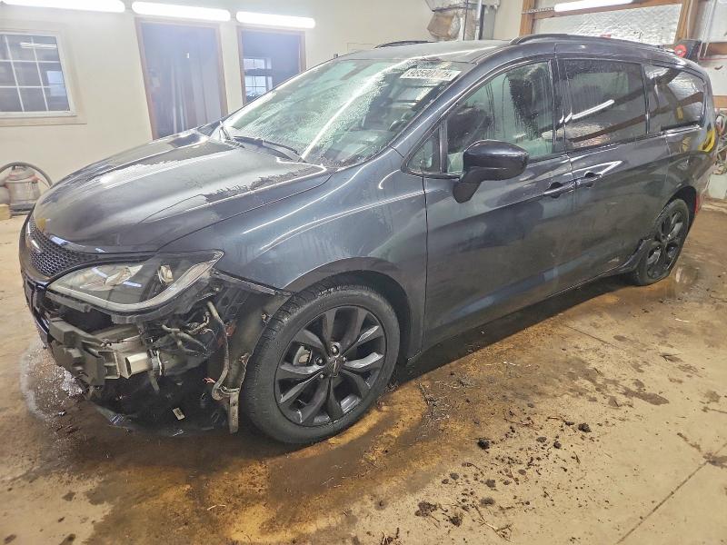 CHRYSLER PACIFICA T 2020 with VIN 2C4RC1EG8LR264135 - Photo from auction