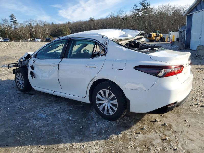 Photo 2 from auction – 2021 TOYOTA CAMRY LE with VIN 4T1C31AK6MU021844
