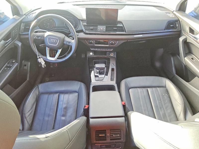 Photo 8 from auction – 2021 AUDI Q5 PREMIUM with VIN WA1AAAFY1M2031119