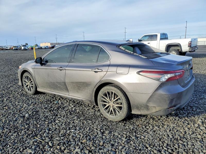 Photo 2 from auction – 2021 TOYOTA CAMRY with VIN 4T1F31AK6MU563135