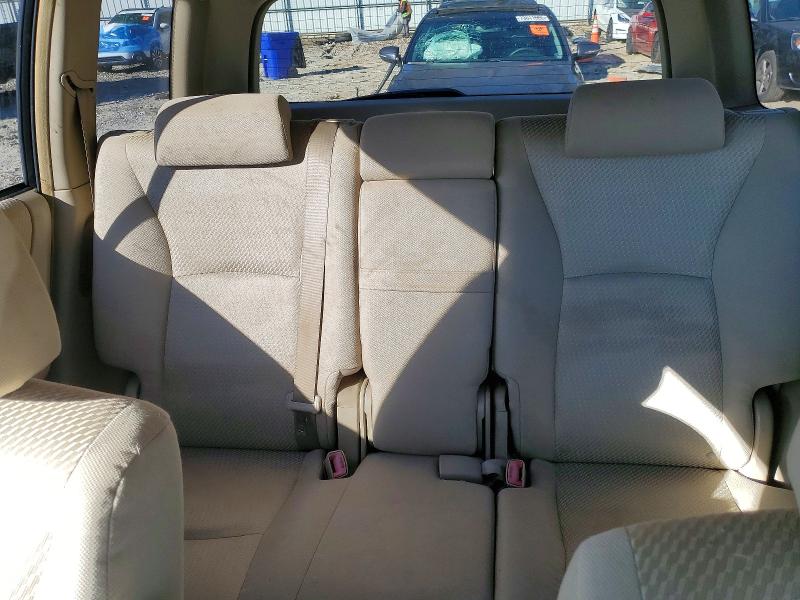 Photo 10 from auction – 2005 TOYOTA HIGHLANDER with VIN JTEGD21A450124202