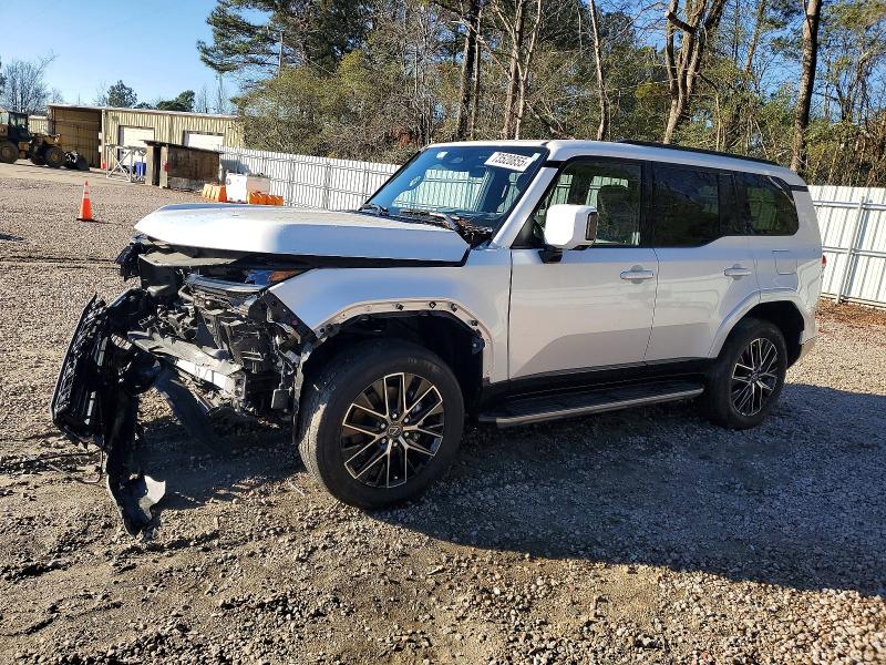 LEXUS GX 550 2024 with VIN JTJTBCDX0R5011562 - Photo from auction