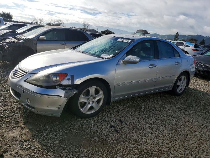 ACURA RL 2005 with VIN JH4KB16575C003574 - Photo from auction