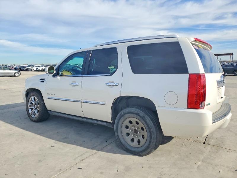Photo 2 from auction – 2010 CADILLAC ESCALADE with VIN 1GYUCCEF8AR286548
