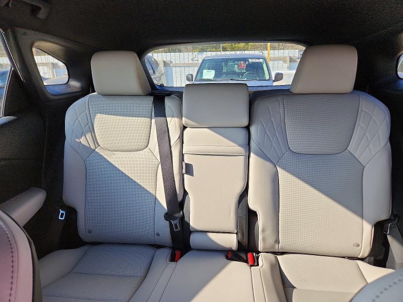 Photo 10 from auction – 2025 LEXUS RX 350 BAS with VIN 2T2BAMCAXSC092949