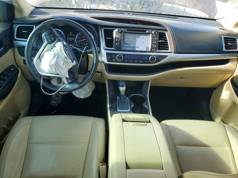 Photo 8 from auction – 2016 TOYOTA HIGHLANDER with VIN 5TDJKRFH6GS247515