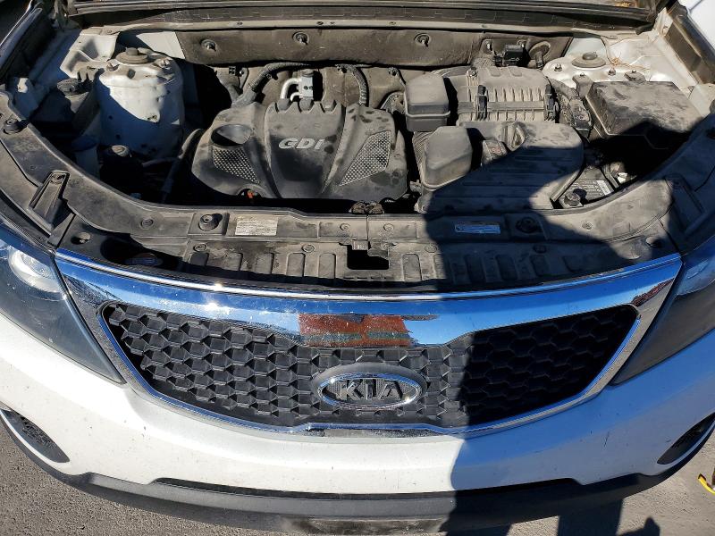 Photo 12 from auction – 2013 KIA SORENTO LX with VIN 5XYKT3A65DG321083