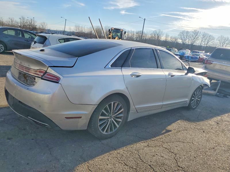 Photo 3 from auction – 2017 LINCOLN MKZ with VIN 3LN6L5C97HR655188