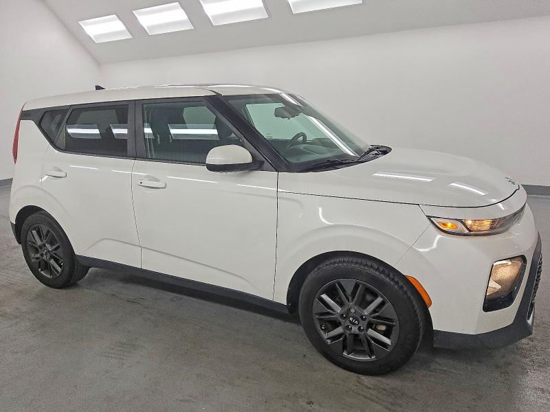 Photo 4 from auction – 2021 KIA SOUL EX with VIN KNDJ33AU2M7130809