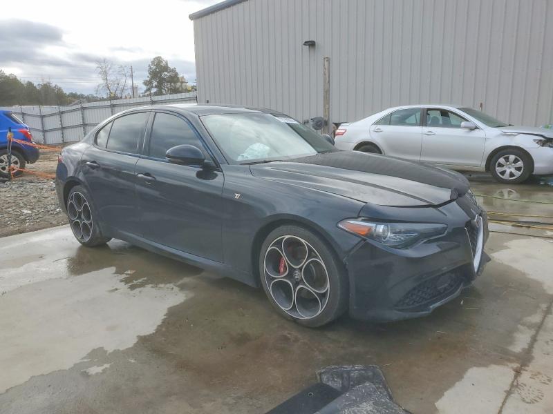 Photo 4 from auction – 2022 ALFA ROMEO GIULIA SUP with VIN ZARFAMBN9N7660730