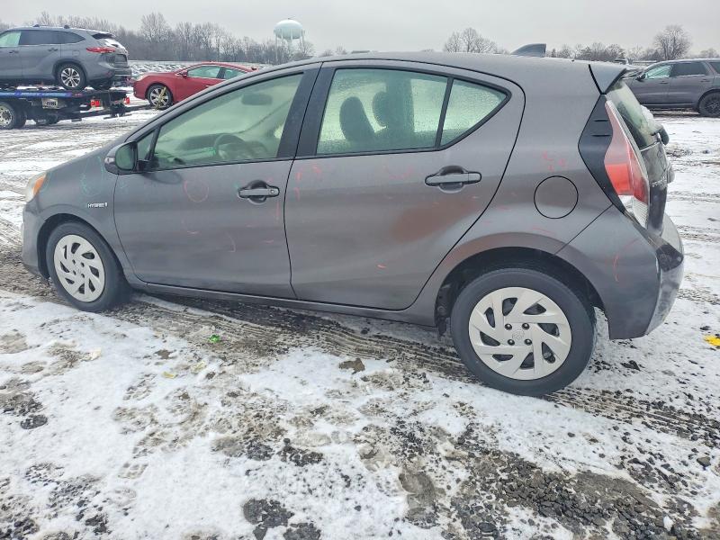 Photo 2 from auction – 2016 TOYOTA PRIUS C with VIN JTDKDTB38G1132675
