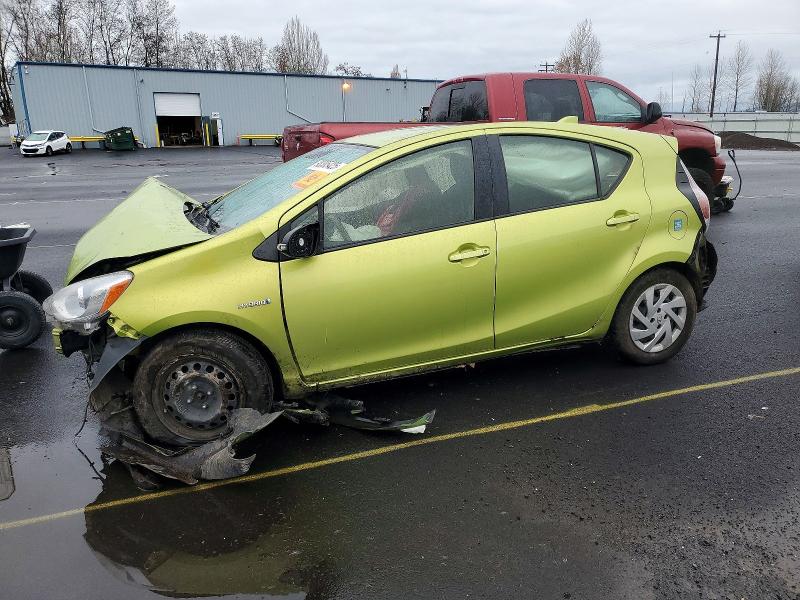 TOYOTA PRIUS C 2015 with VIN JTDKDTB34F1111479 - Photo from auction