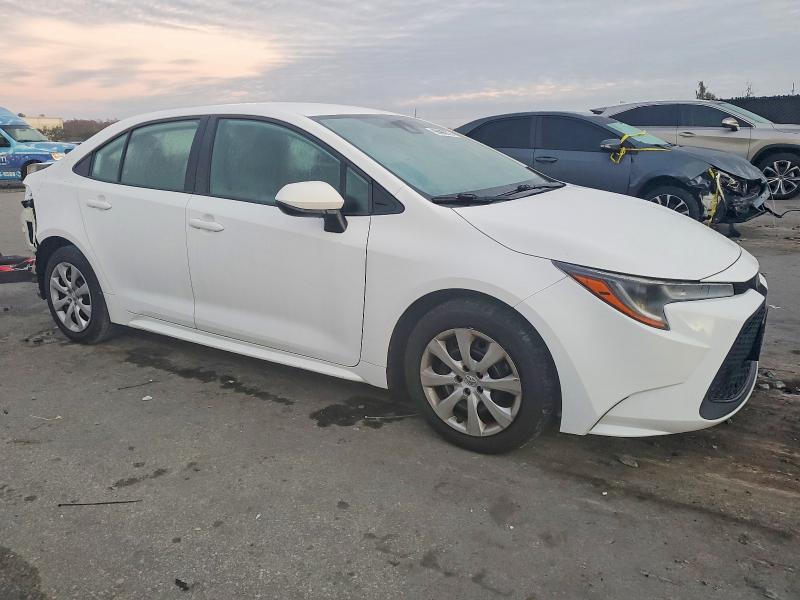 Photo 4 from auction – 2021 TOYOTA COROLLA LE with VIN 5YFEPMAE8MP189270