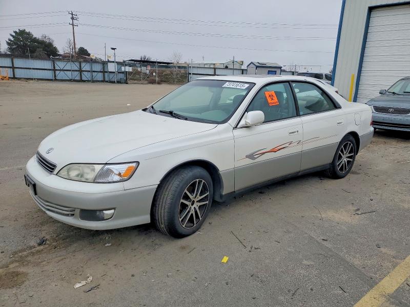 LEXUS ES 300 2000 with VIN JT8BF28G7Y5096307 - Photo from auction