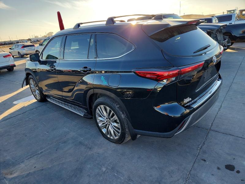 Photo 2 from auction – 2022 TOYOTA HIGHLANDER with VIN 5TDEBRCH5NS084777