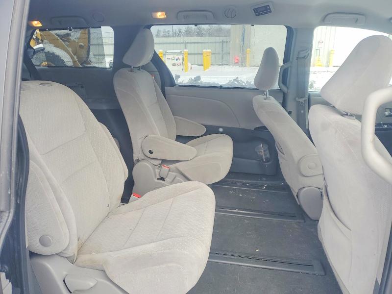 Photo 11 from auction – 2020 TOYOTA SIENNA LE with VIN 5TDJZ3DC0LS232292