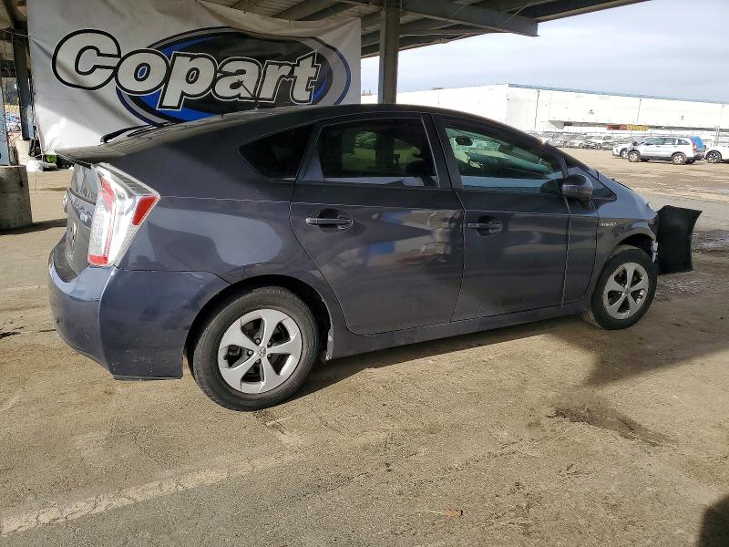 Photo 3 from auction – 2015 TOYOTA PRIUS with VIN JTDKN3DUXF0446402
